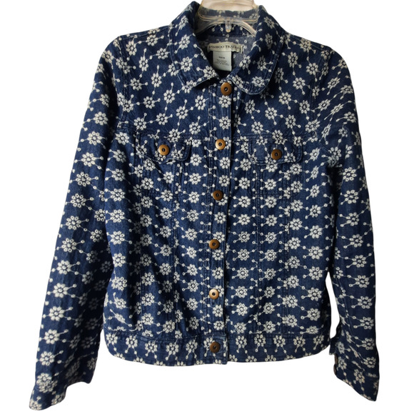 Bamboo Traders Embroidered white flowers on a denim jacket - Picture 1 of 12